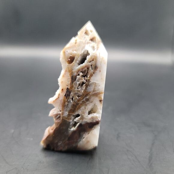 Sphalerite Tower, 49g - Picture 3 of 4